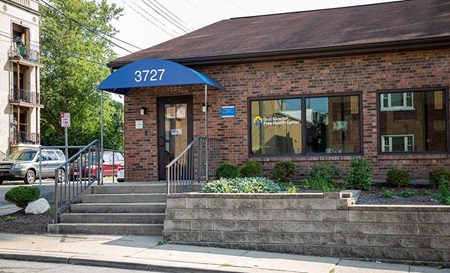Exterior of 3727 St. Lawrence Ave Free Health Clinic