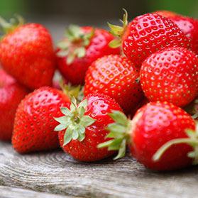 4 Reasons to Add Strawberries to Your Diet