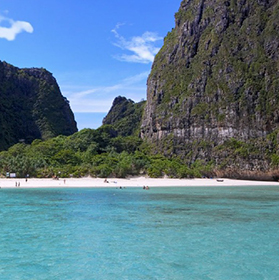 5 Ways to Prepare for Traveling Abroad