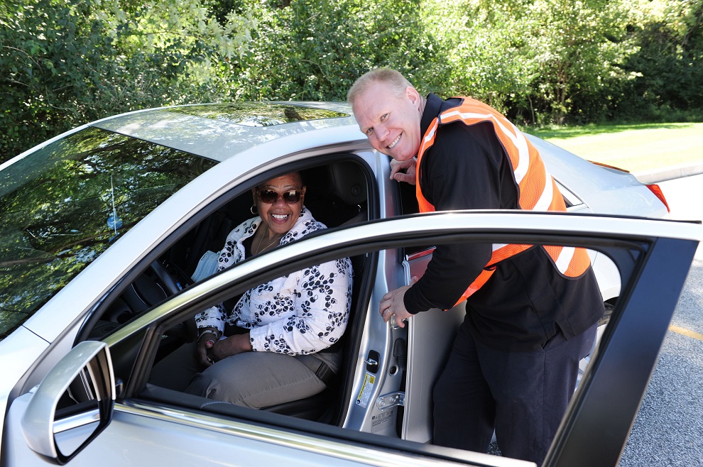 3 Ways to Talk to a Loved One Who May Need a Driving Evaluation