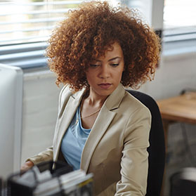 5 Ways to Stay Healthy When You Work a Desk Job