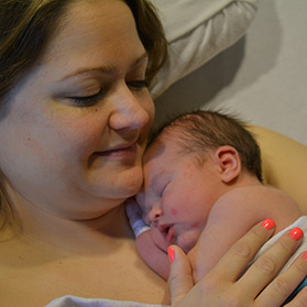 Kangaroo Care Keeps Mom and Baby Close After Birth, Improves Health Outcomes