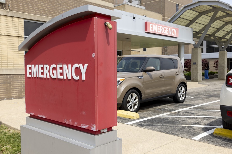 Clinton Emergency Room entrance with sign