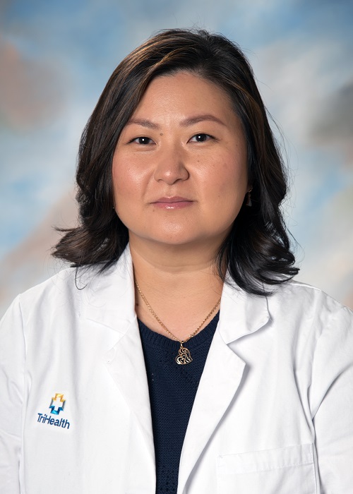 Elena Sim acupuncture corporate background