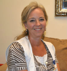Debbie_225x